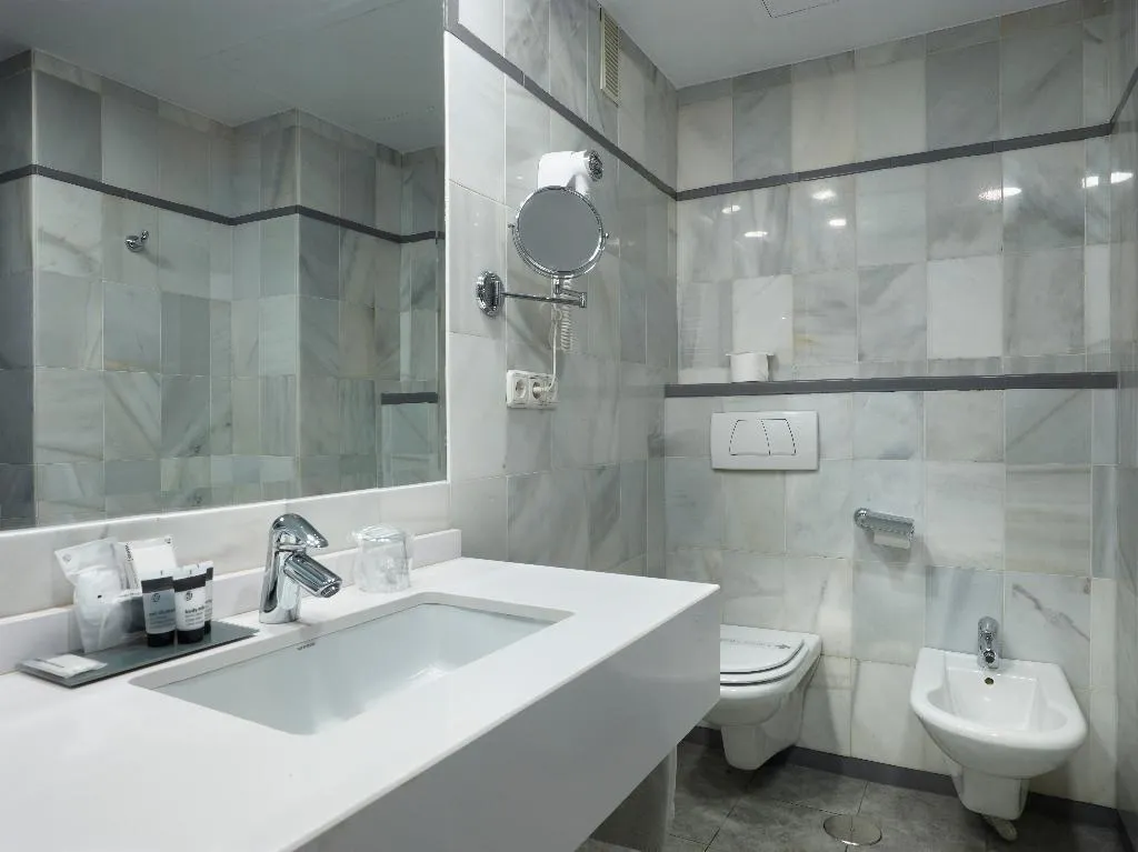 DOUBLE STANDARD Room, Maestranza, Costa Del Sol