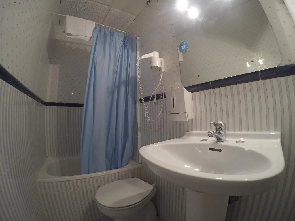 DOUBLE STANDARD Room, Hostal MYD Los Perales, Madrid