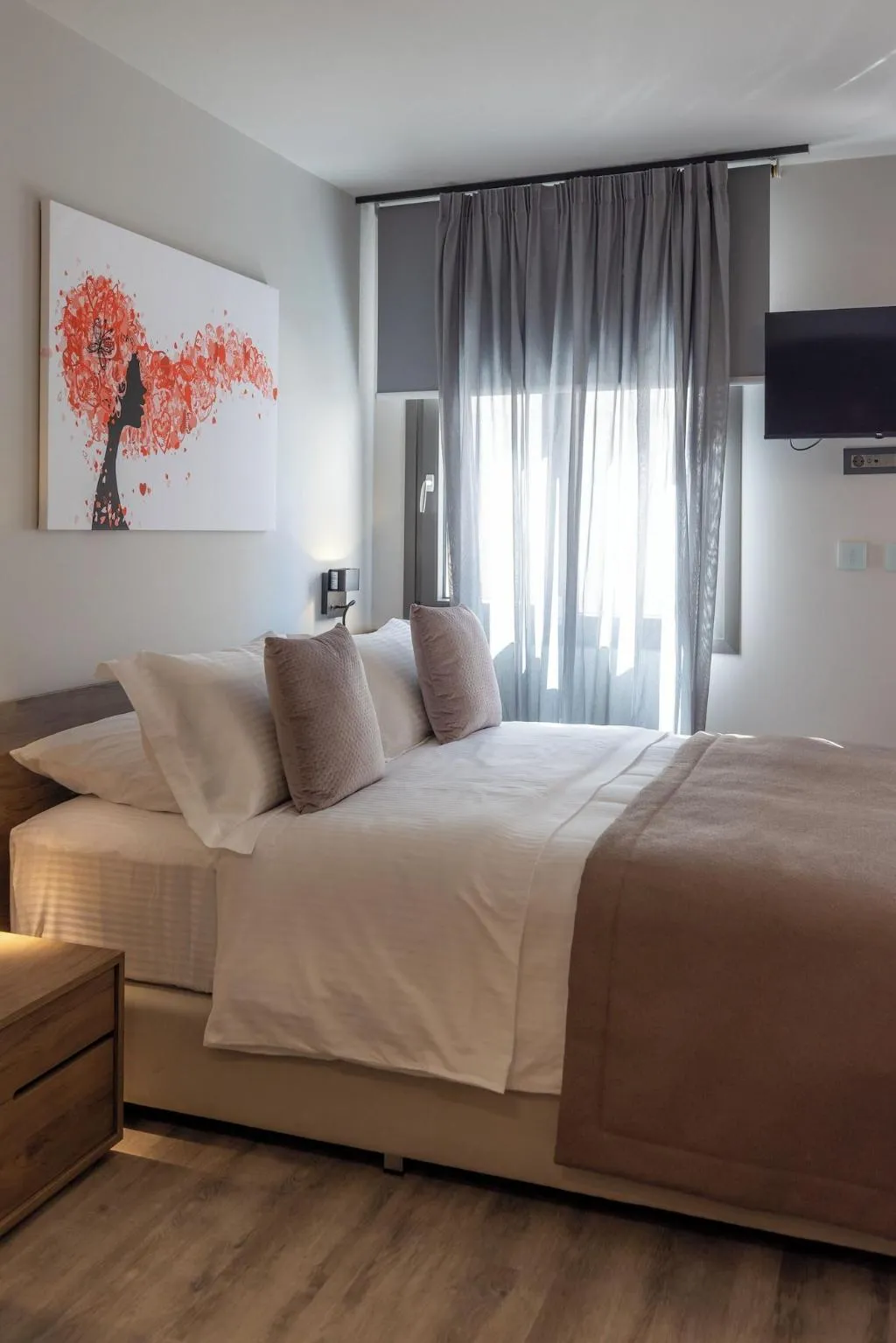 Room, Athens 507, Athens