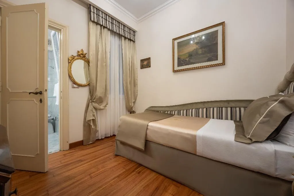 SINGLE STANDARD Room, Forum, Rome