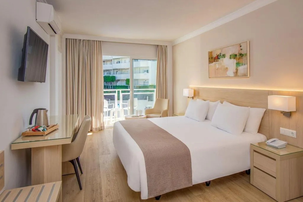 Room, Hotel Las Arenas Affiliated by Meliá, Costa Del Sol