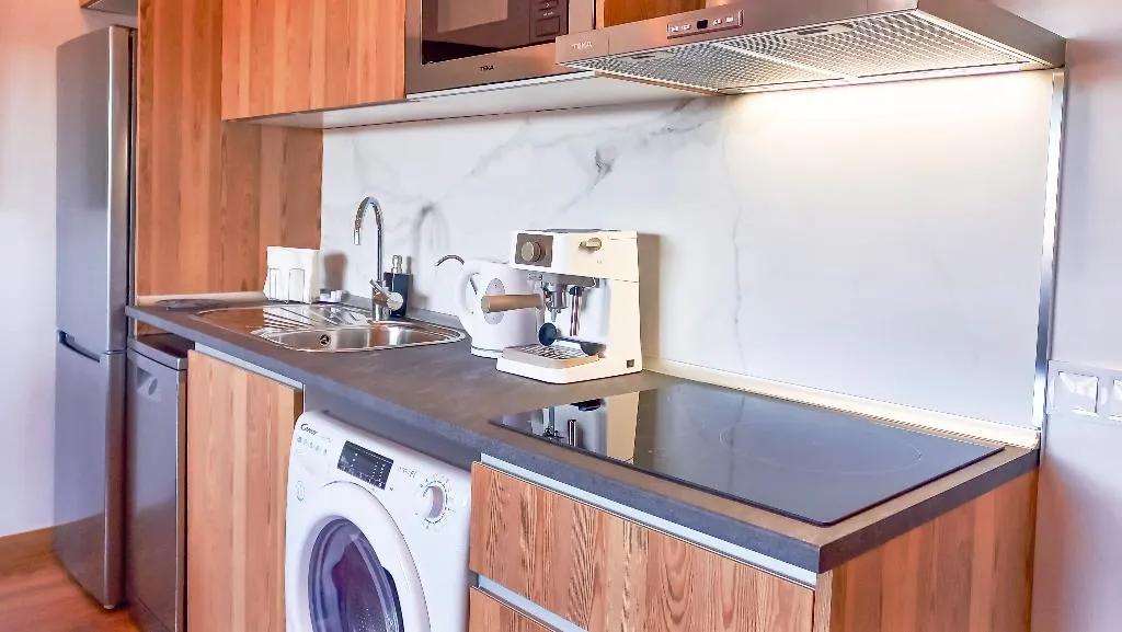 DOUBLE DELUXE ONE BED Room, Cason De Los Lopez Apartments, Madrid