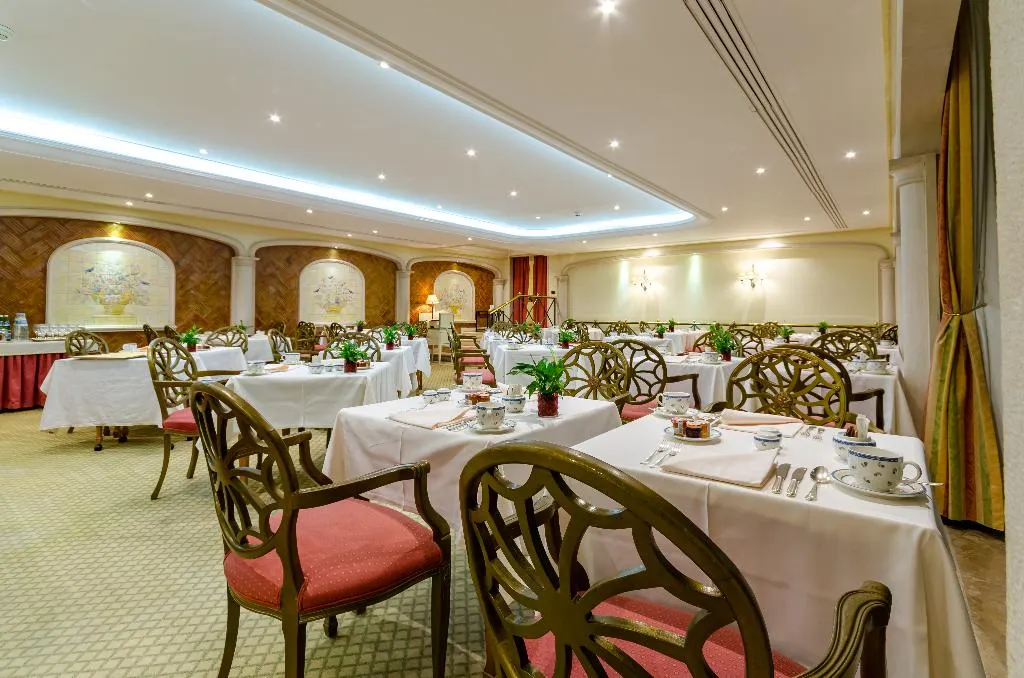 Restaurant, Olissippo Lapa Palace, Lisbon