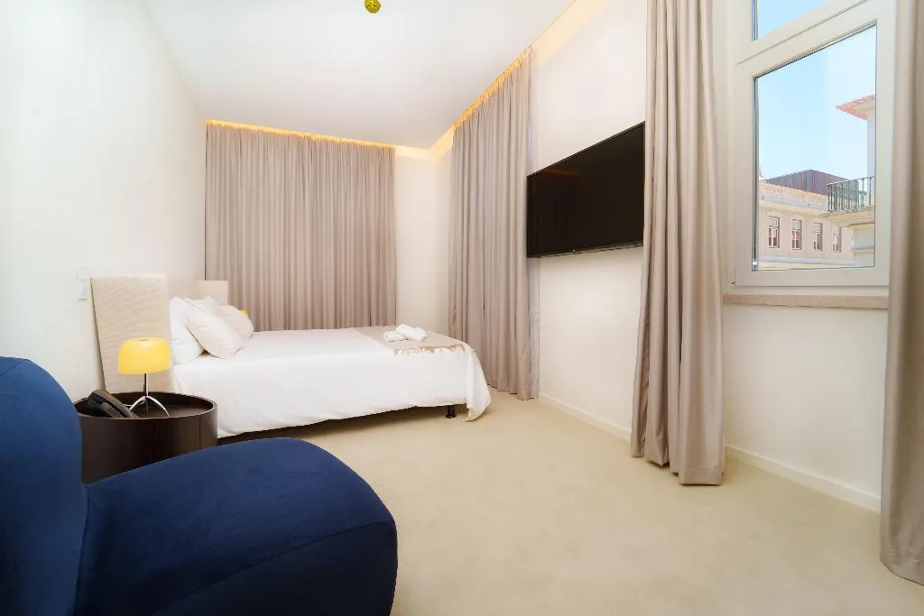 DOUBLE PREMIUM Room, Golden Lisbon Hotel, Lisbon