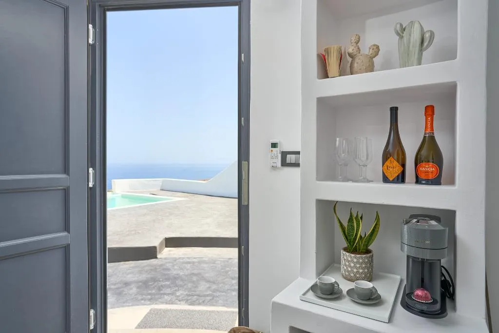 VILLA DELUXE Room, Topos Exclusive, Santorini
