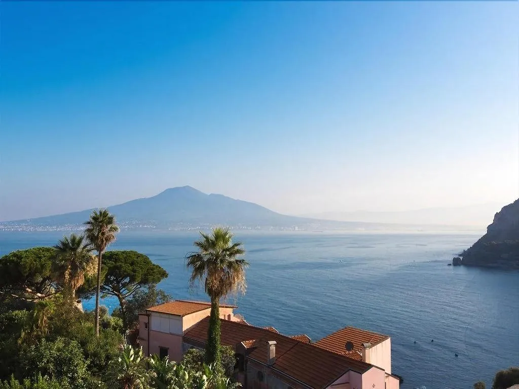 General view, Hotel Aequa, Naples