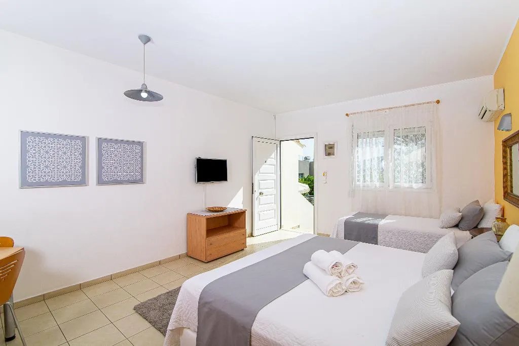 STUDIO SUPERIOR CAPACITY 3 Room, Villa Mare Monte, Crete