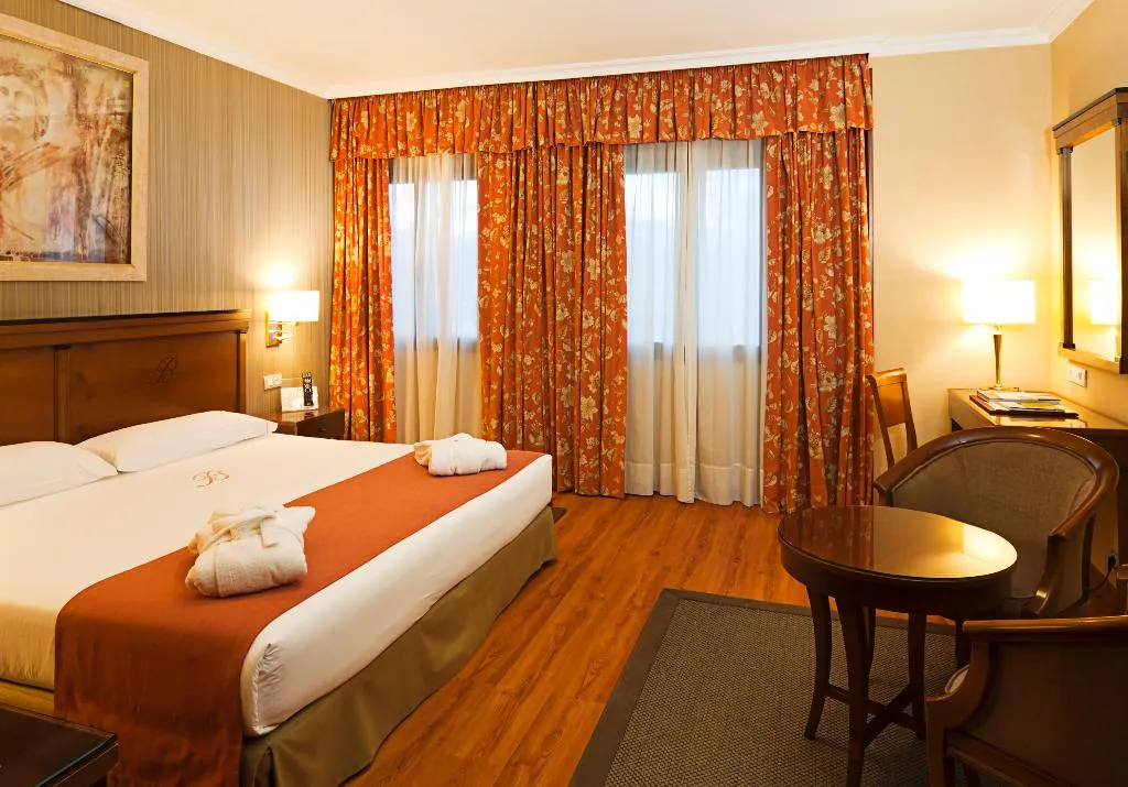 Double or Twin STANDARD Room, Becquer, Seville