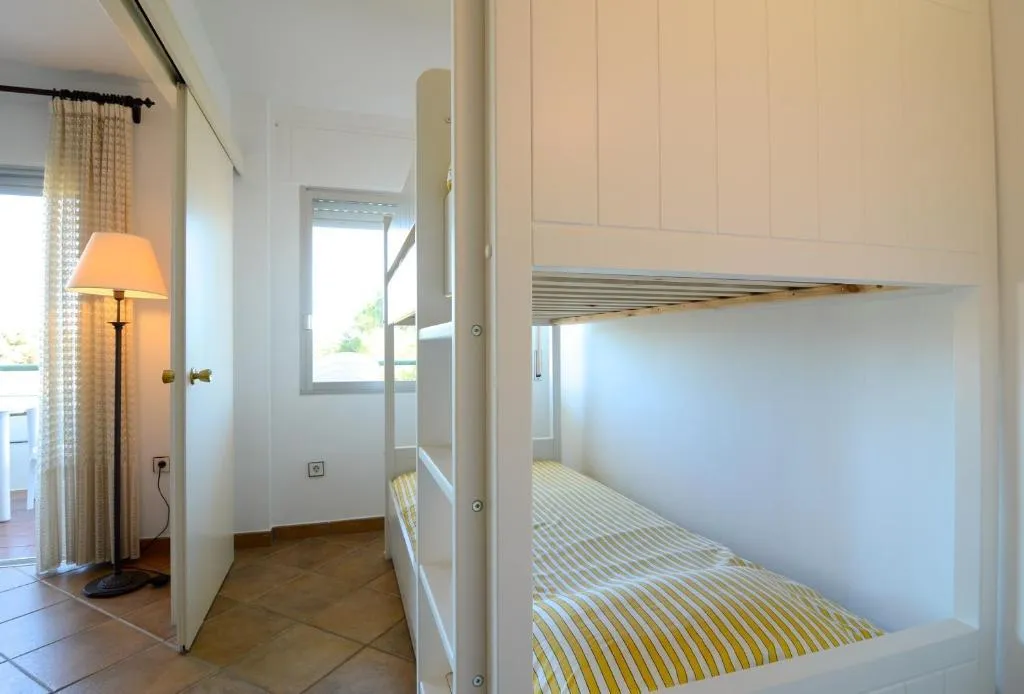 APARTMENT CAPACITY 6 TWO BEDROOMS Room, Medes Park, Costa Brava