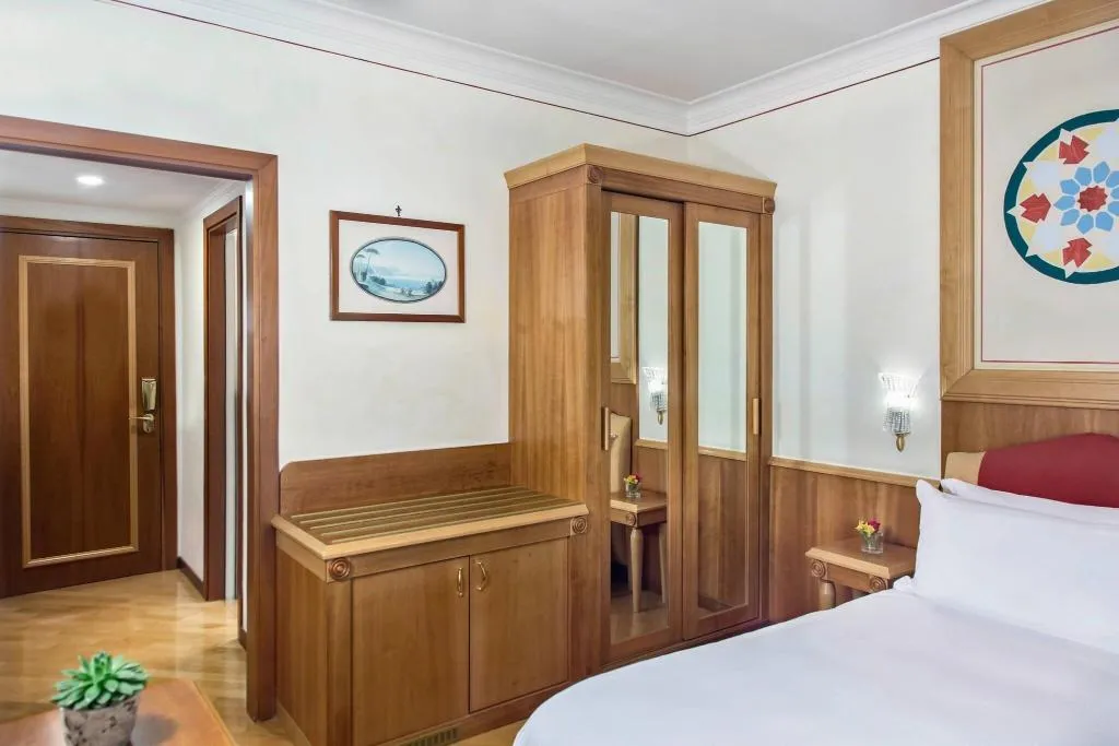 SINGLE CLASSIC Room, Renaissance Naples Mediterraneo, Naples