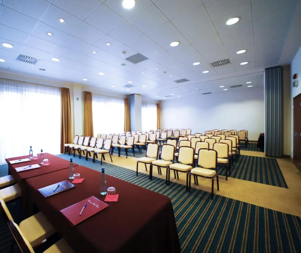 Conferences, Monica Hotel Fiera, Milan