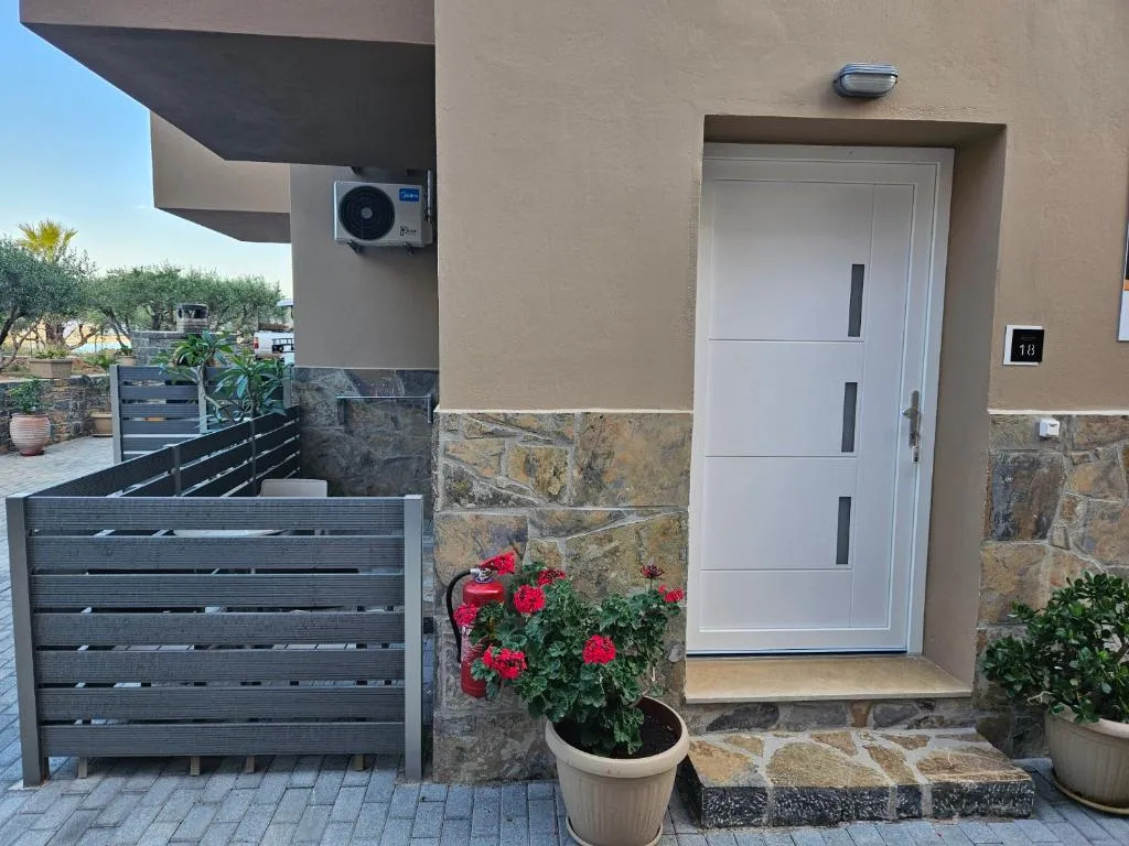STUDIO CAPACITY 2 Room, Elounda Sunrise Apartments, Crete