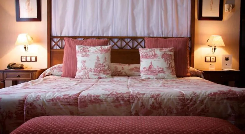 JUNIOR SUITE STANDARD Room, Fontecruz Avila, Madrid