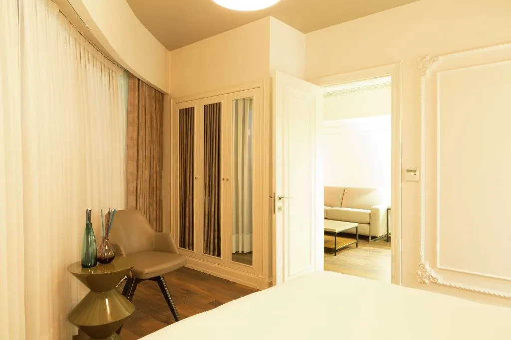 JUNIOR SUITE CAPACITY 1 Room, Doubletree By Hilton Izmir Airport, Izmir