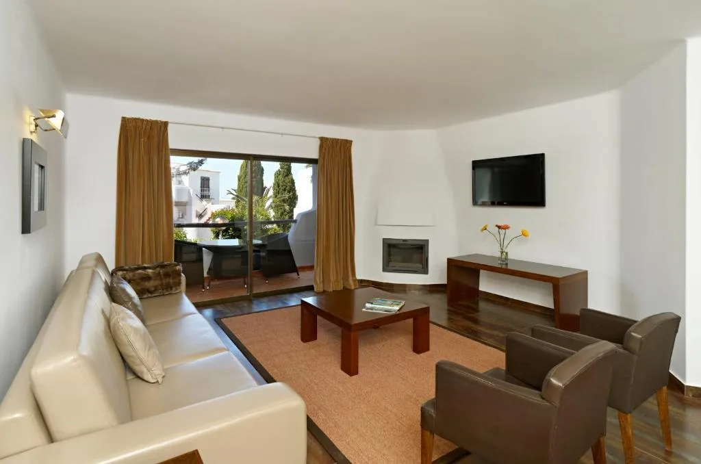 APARTMENT TWO BEDROOMS Room, São Rafael Holidays, Algarve