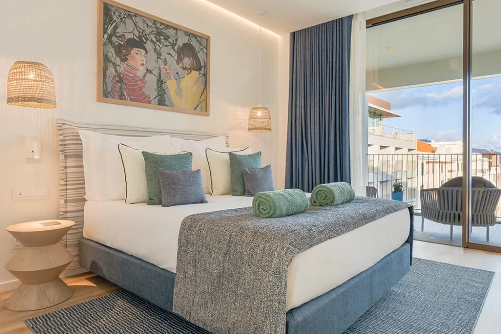 DOUBLE SEA VIEW Room, The Editory Ocean Way Funchal, Madeira