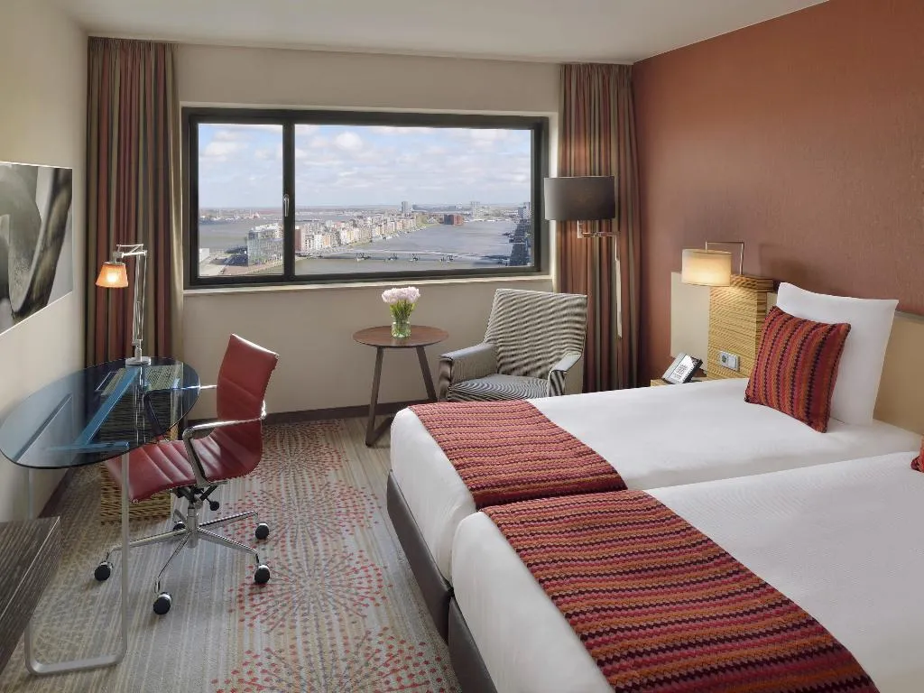 Room, Movenpick Hotel Amsterdam City Centre, Amsterdam