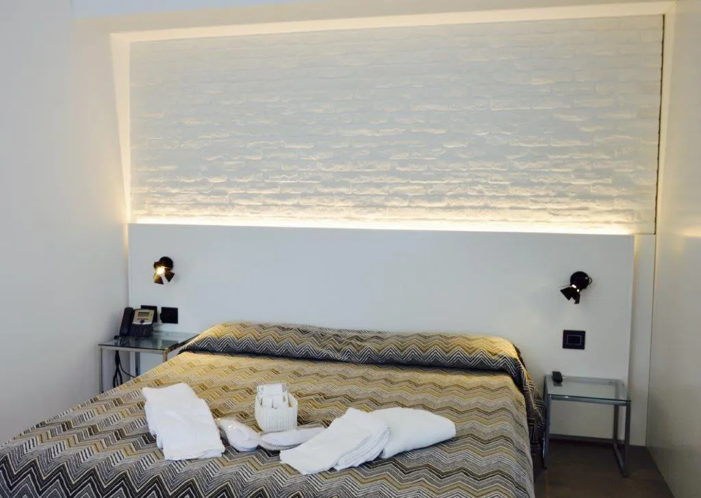 FAMILY ROOM TWO DOUBLE BEDS Room, Relais Piazza del Plebiscito, Naples