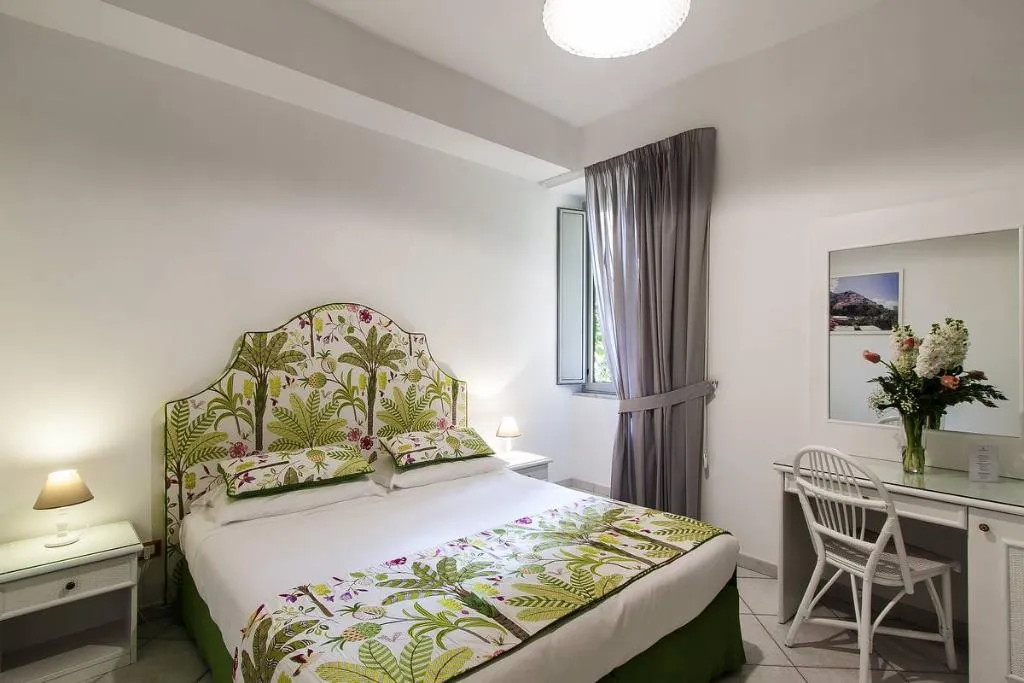 Double or Twin COMFORT Room, Palazzo Starace, Naples