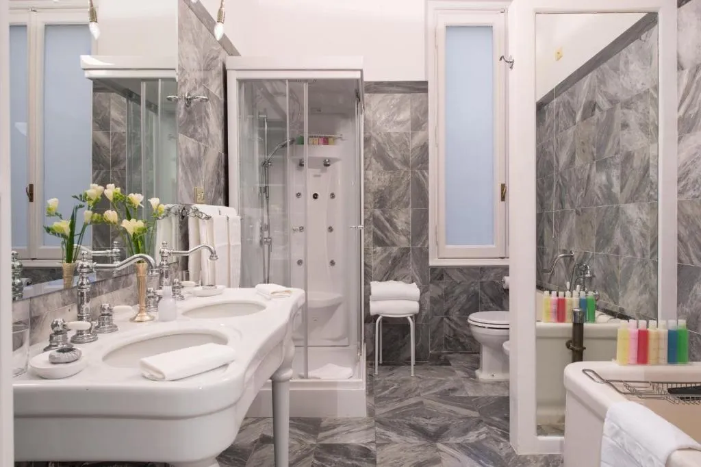 SUITE LOFT Room, Grand Hotel Plaza, Rome