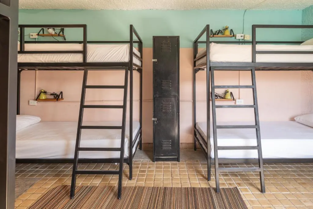 Bed in dormitory BUNK BED Room, Nílu Cancún Zona Hotelera by Selina, Cancun Area