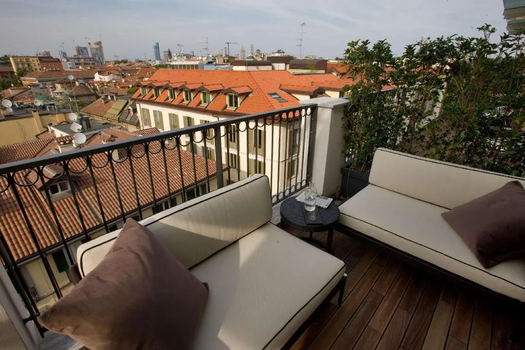 General view, Milano Scala, Milan