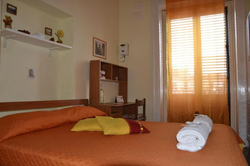 Room, B&B La Fenicia, Palermo