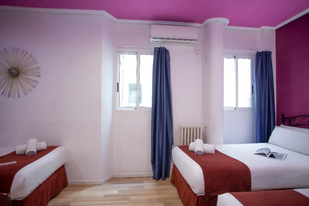 TRIPLE STANDARD Room, Casual Vintage Valencia, Valencia
