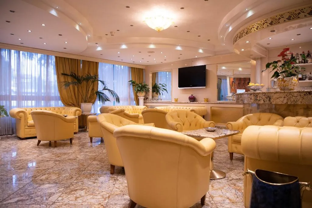 Lobby, Hotel Wagner, Milan