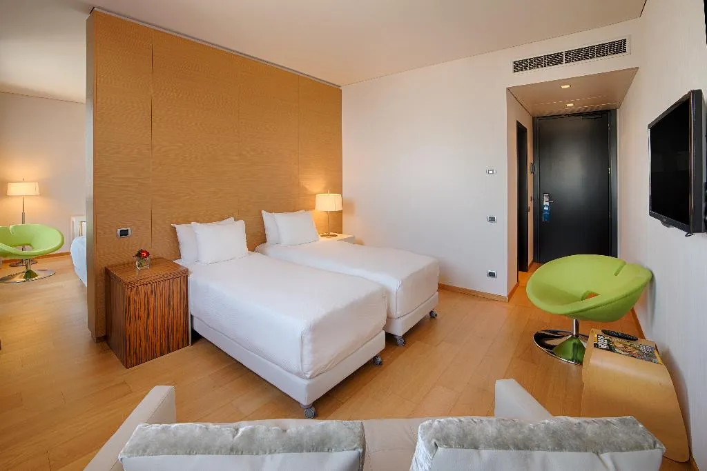 FAMILY ROOM STANDARD Room, NH Milano Fiera, Milan