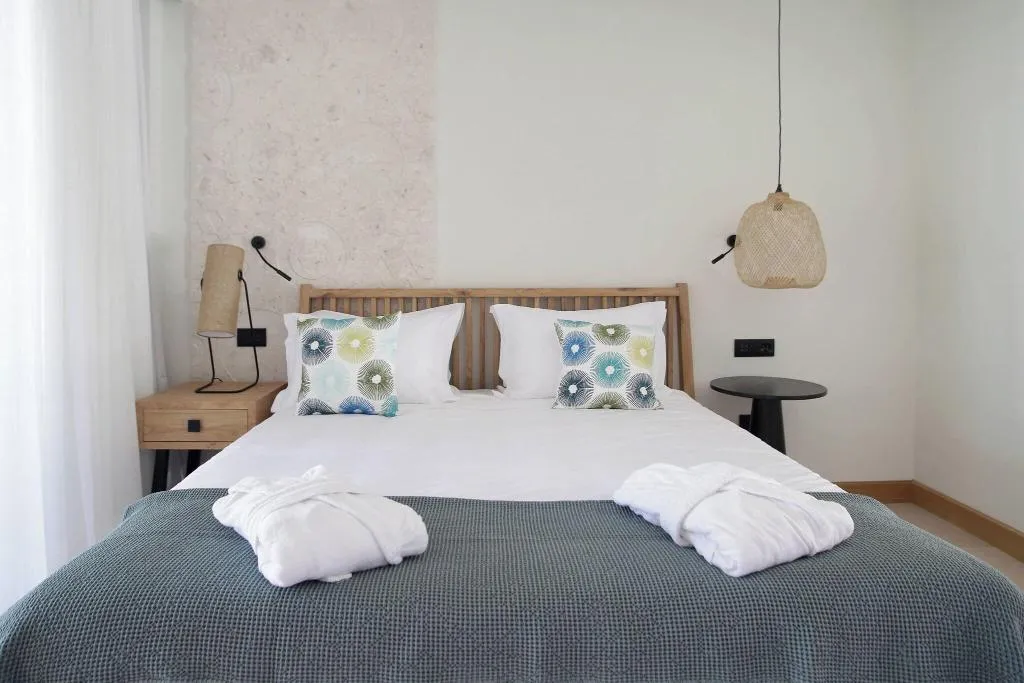 SUITE QUEEN SIZE BED Room, Autograph Collection Domes Noruz Chania, Crete