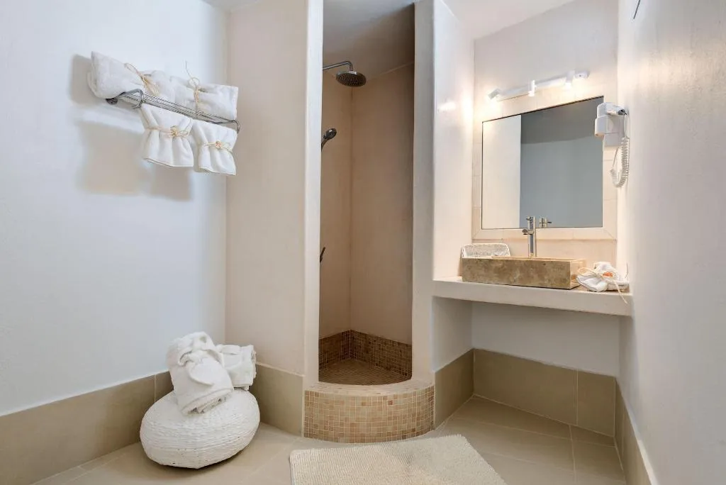 Room, Dream Island Hotel, Santorini