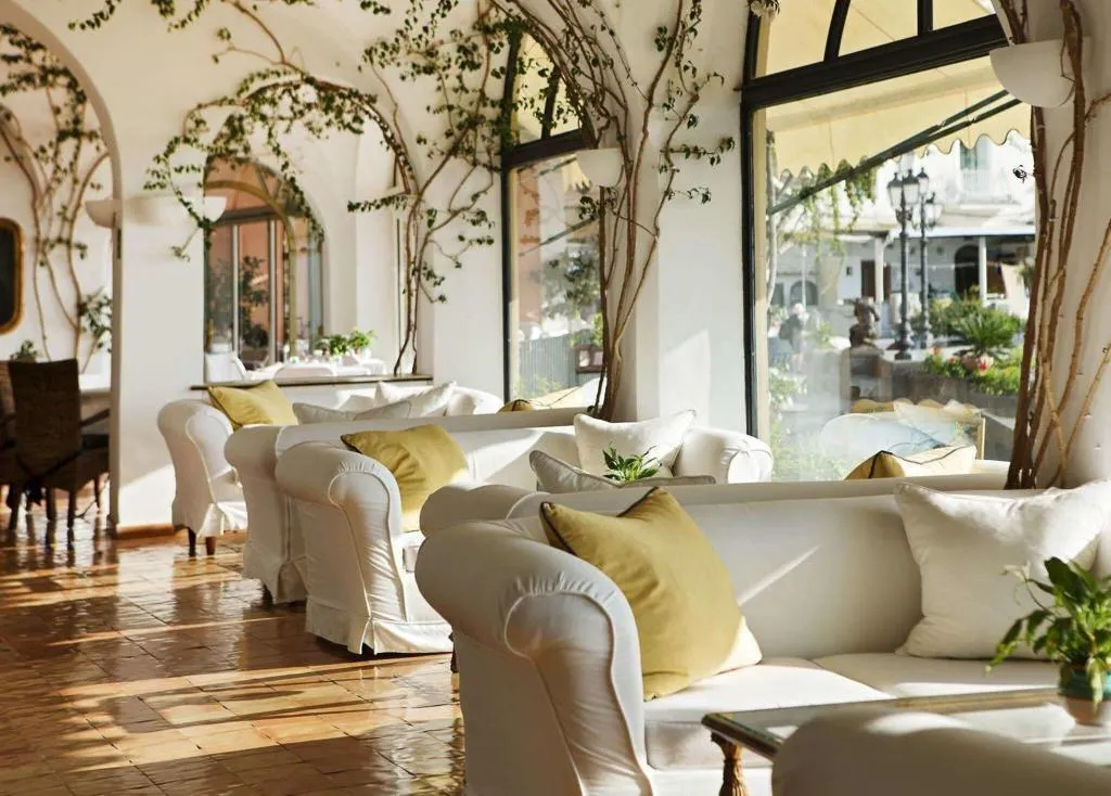 Lobby, Covo dei Saraceni, Naples