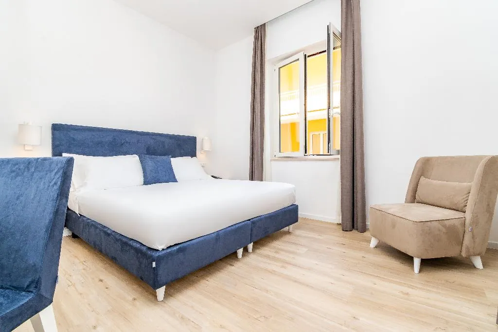 Double or Twin CLASSIC Room, Hotel Isabella Sorrento, Naples