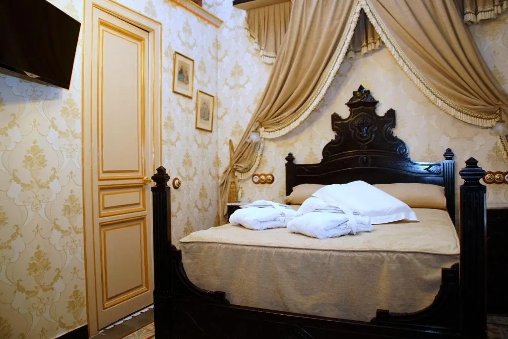 Room, Sitges Royal Rooms, Costa Brava