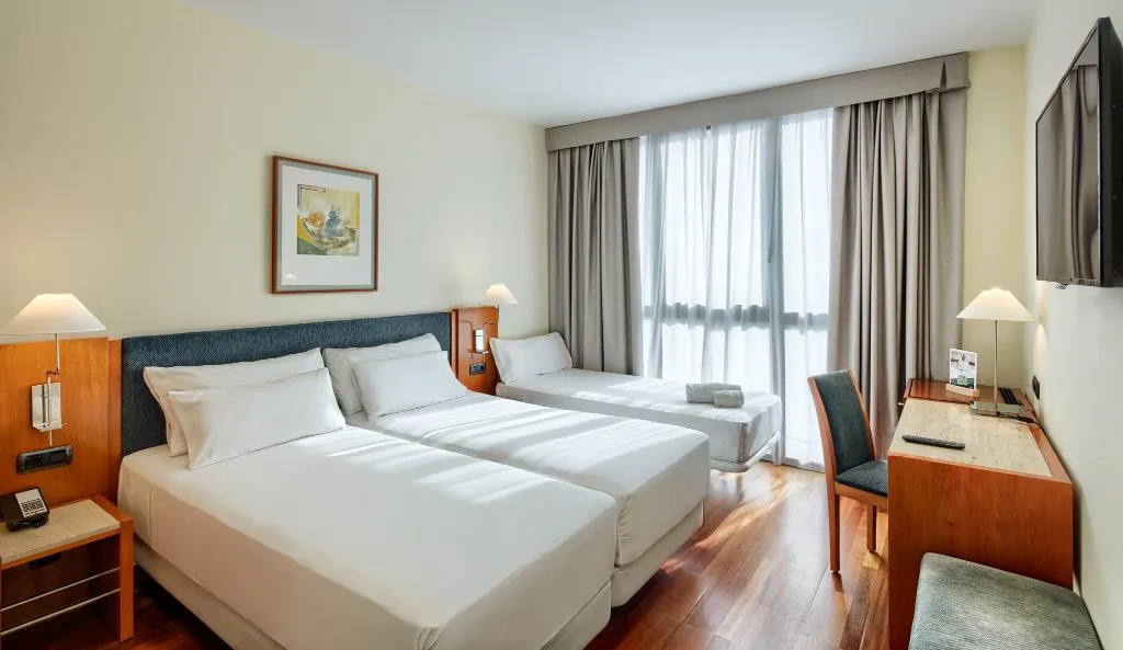 TRIPLE STANDARD Room, Sercotel Cornella Barcelona, Barcelona