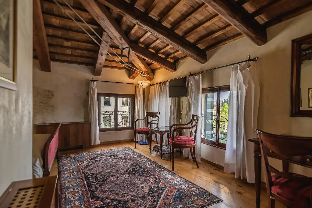 Double or Twin SUPERIOR Room, Le camere di Palazzo Bortolan, Venice