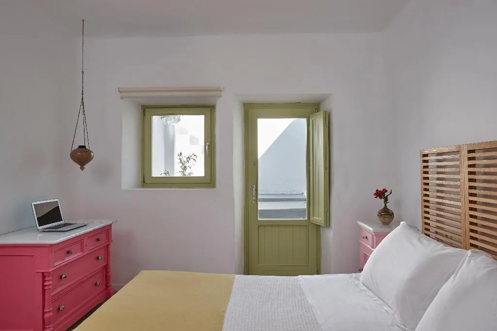 VILLA TWO BEDROOMS WITH PRIVATE POOL Room, Villa Agrikoia, Santorini