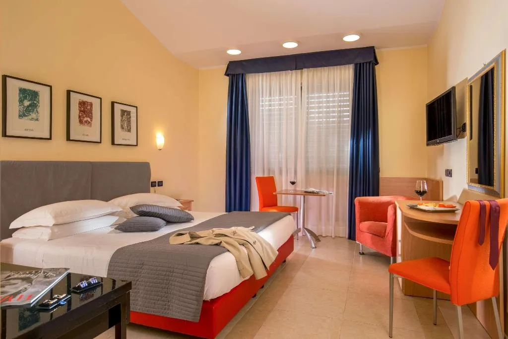 DOUBLE SUPERIOR KING BED Room, Best Western Blu Hotel Roma, Rome