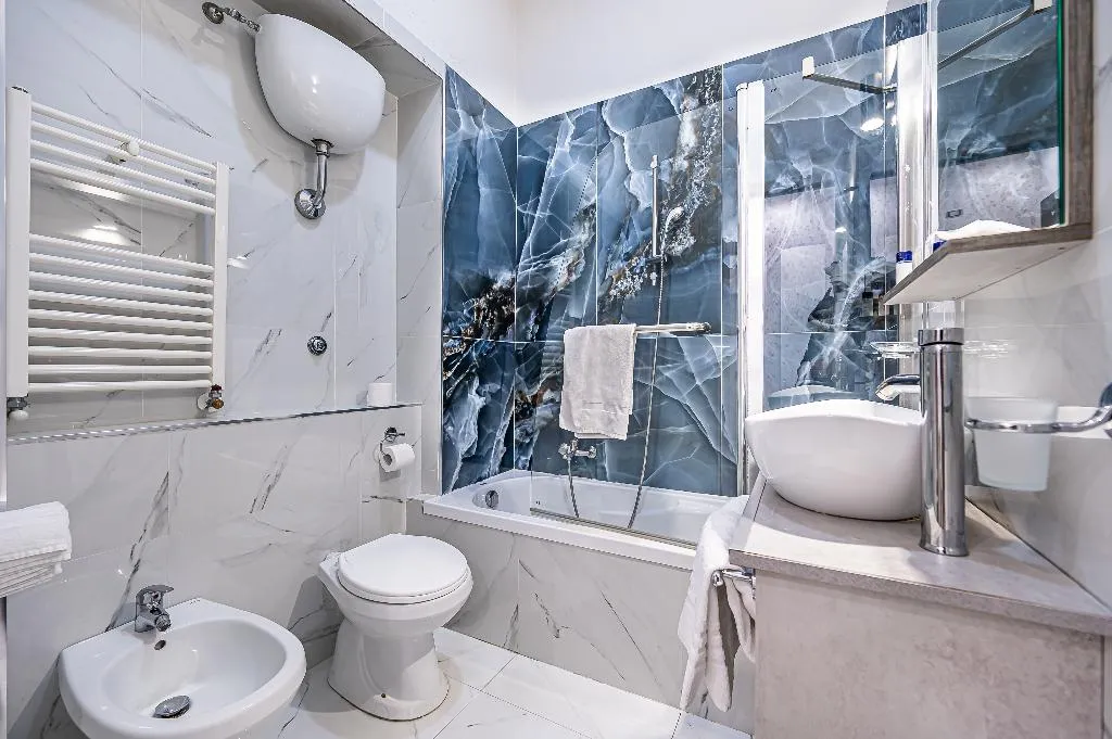 Room, Napoli'S Gold, Naples
