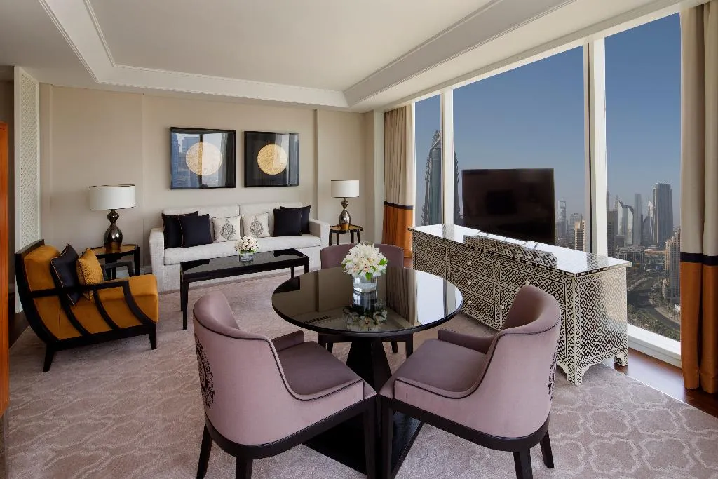 SUITE DELUXE Room, Taj Dubai, Dubai