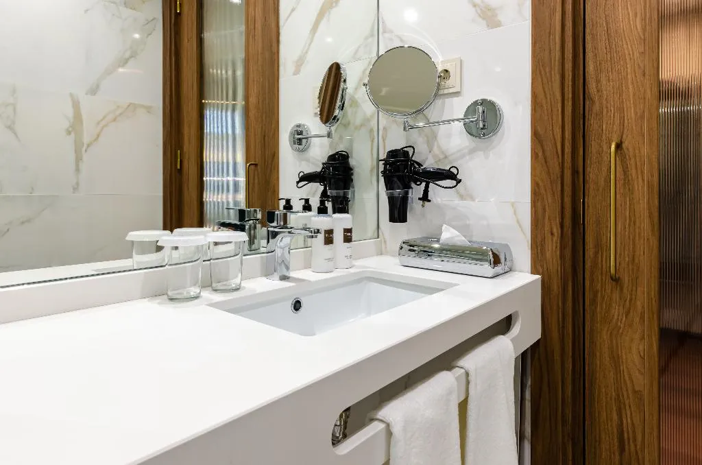 DOUBLE EXECUTIVE Room, Turim Lisboa Hotel, Lisbon