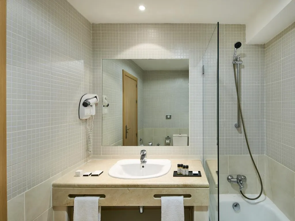STUDIO STANDARD Room, NH Marina Portimão Resort, Algarve