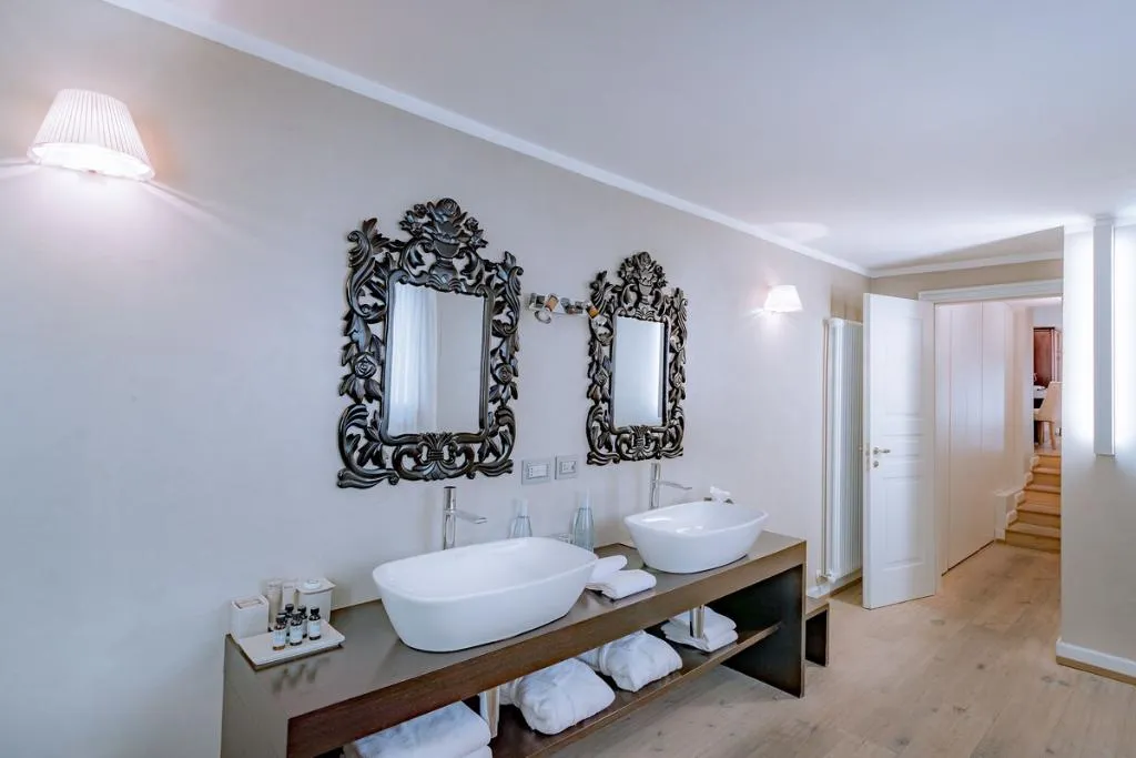 DOUBLE DELUXE Room, TownHouse 33, Milan