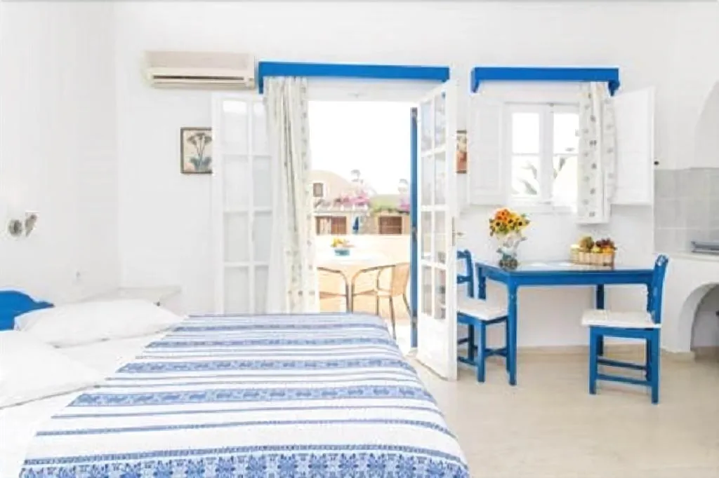 Room, Dioskouri Art Villas, Santorini