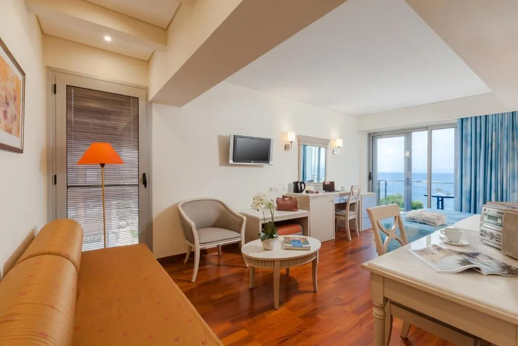 Double or Twin SEA VIEW Room, Tropical, Athens