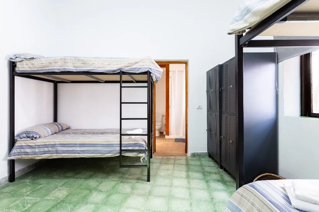 Bed in dormitory ECONOMY Room, El Hostal Del Cubo, Tenerife