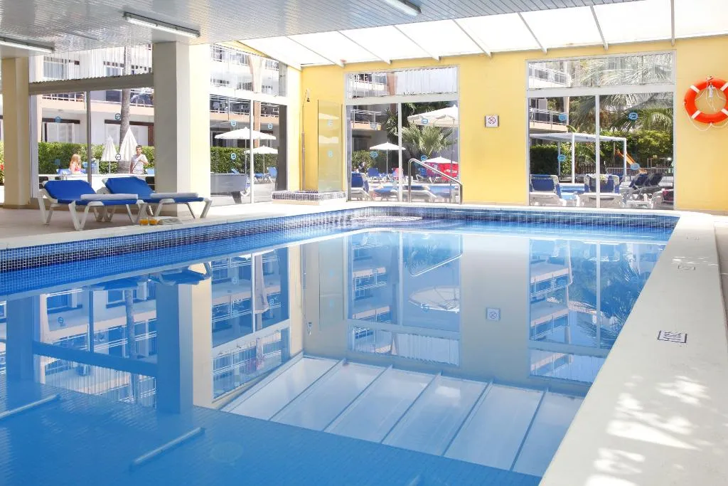 Pool, Suites Roc Portonova, Majorca