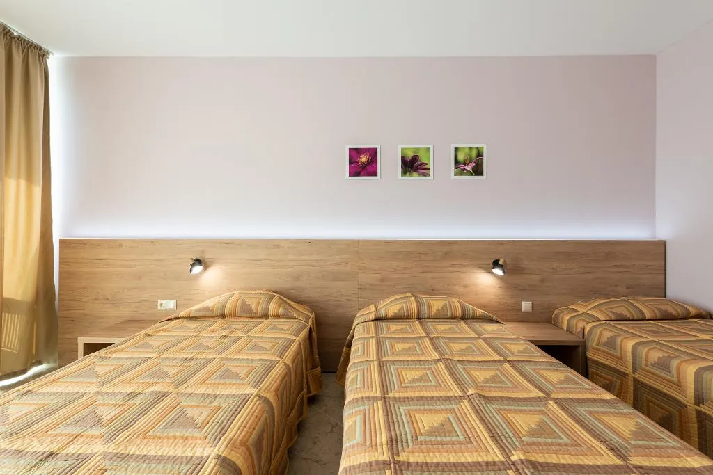 TRIPLE SUPERIOR Room, Ivana Palace, Bourgas