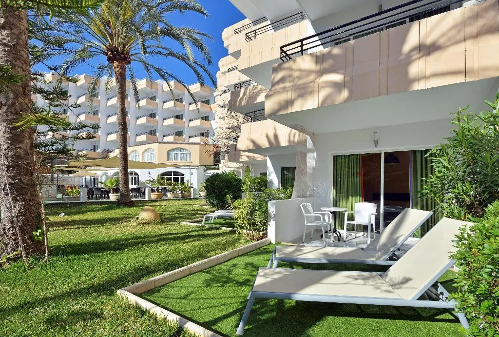 Room, Sol Lunamar Palmanova Apartamentos, Majorca